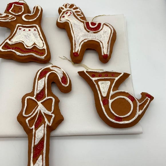 Vintage Christmas Gingerbread Cookie Set of 4 Sparkling Christmas Ornaments - Picture 4 of 10